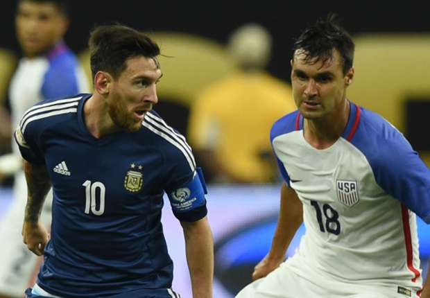 L’Argentina strapazza gli Usa (4-0) e va in finale. Doppietta Higuain, straordinario Messi