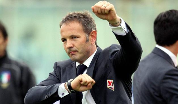 Mihajlovic, Arkan e Srebrenica. Ecco cosa scrisse Sofri quando Sinisa andò alla Fiorentina (poi fu esonerato)