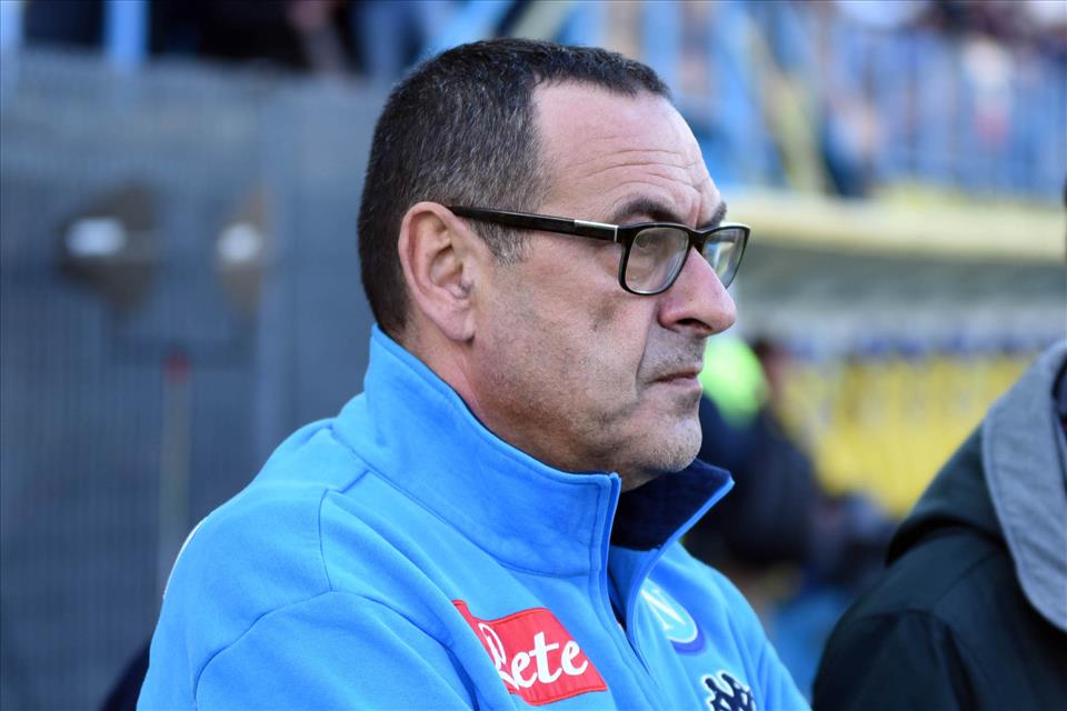 Sarri in conferenza: «Scudetto? Mi tocco le palle. Di arbitri è giusto che parli la società»