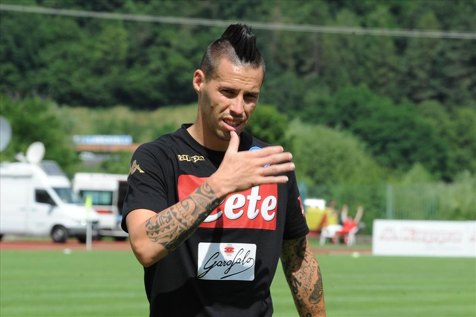 Sarri alla ricerca della perfezione, Hamsik acclamato dal pubblico di Dimaro