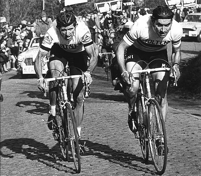 Merckx si volta e il Napoli di Sarri è sempre lì mentalmente più forte che mai