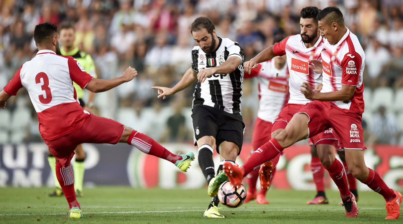 Higuain ancora «statico» in una Juve che «ha bisogno di rinforzi». Parola di Gazzetta e Tuttosport