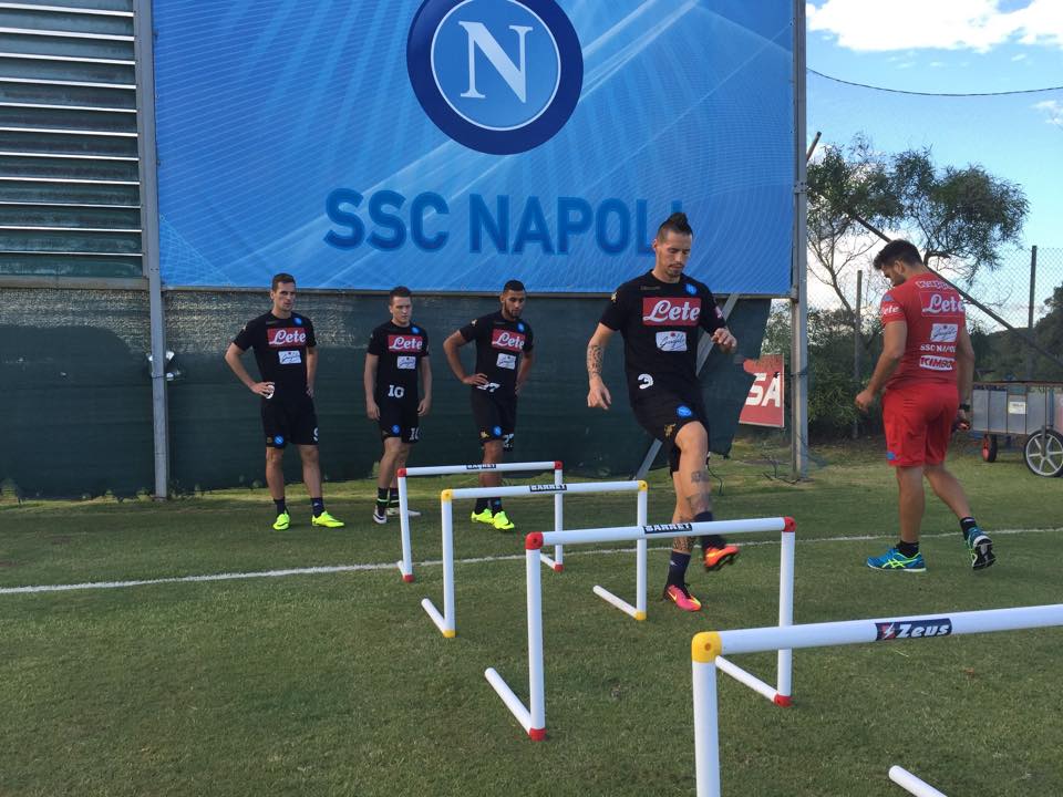 Doppia seduta per il Napoli, allenamento in gruppo per Gabbiadini