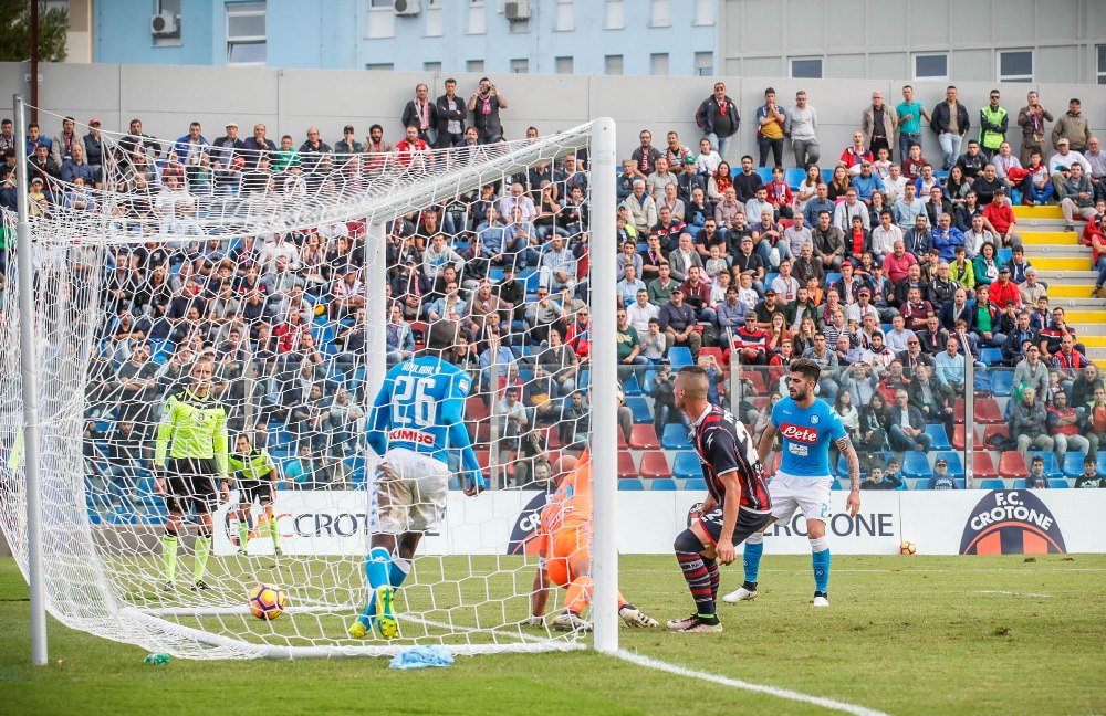 Il regolamento dice che il gol del Crotone (Rosi) è valido