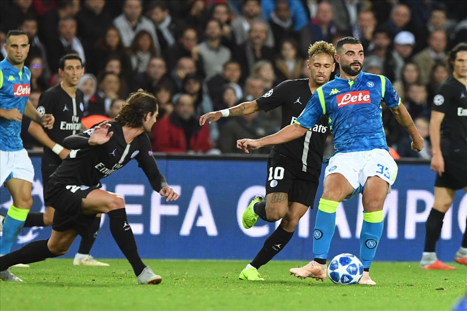 L’Equipe elogia il Napoli: «Mai il Psg di Tuchel è stato così dominato, nemmeno a Liverpool»