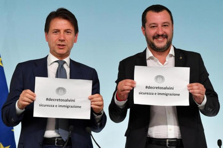 Il premier Conte si smarca da Salvini: «La chiusura degli stadi può servire»