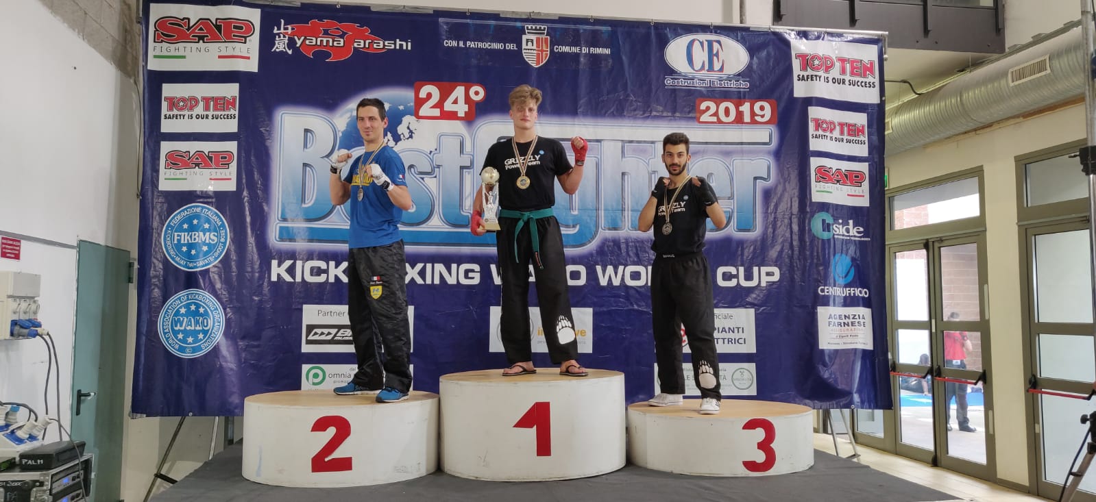 Kickboxing: il GPT di Napoli porta a casa 3 ori, 3 argenti e 2 bronzi