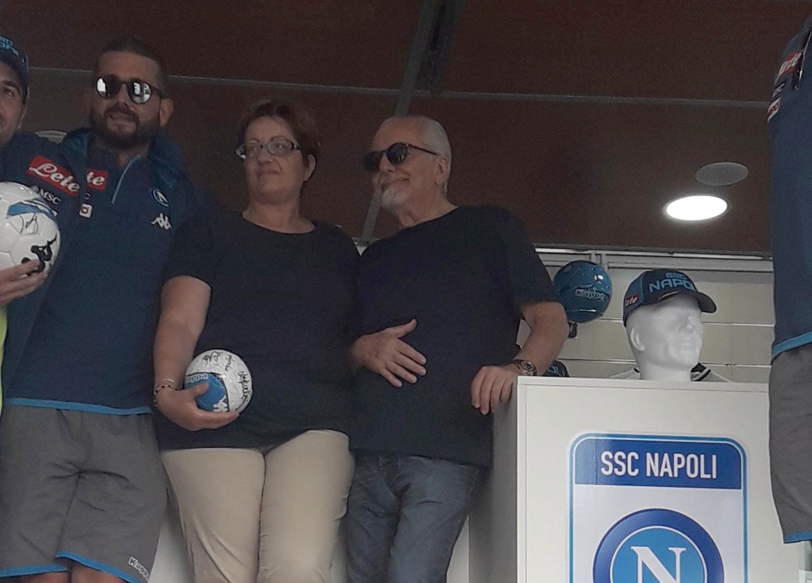 VIDEO – Il nuovo De Laurentiis: per gli autografi non c’è l’obbligo di acquisto della maglia del Napoli