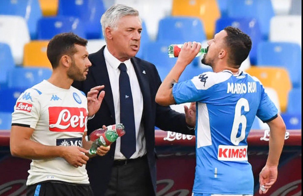 Callejon mezzala e il 2-6-2 in fase d’attacco, il Napoli di Ancelotti non resta mai fermo