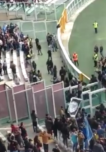 Tifosi del Napoli invadono settore granata, in 59 rischiano il daspo (VIDEO)