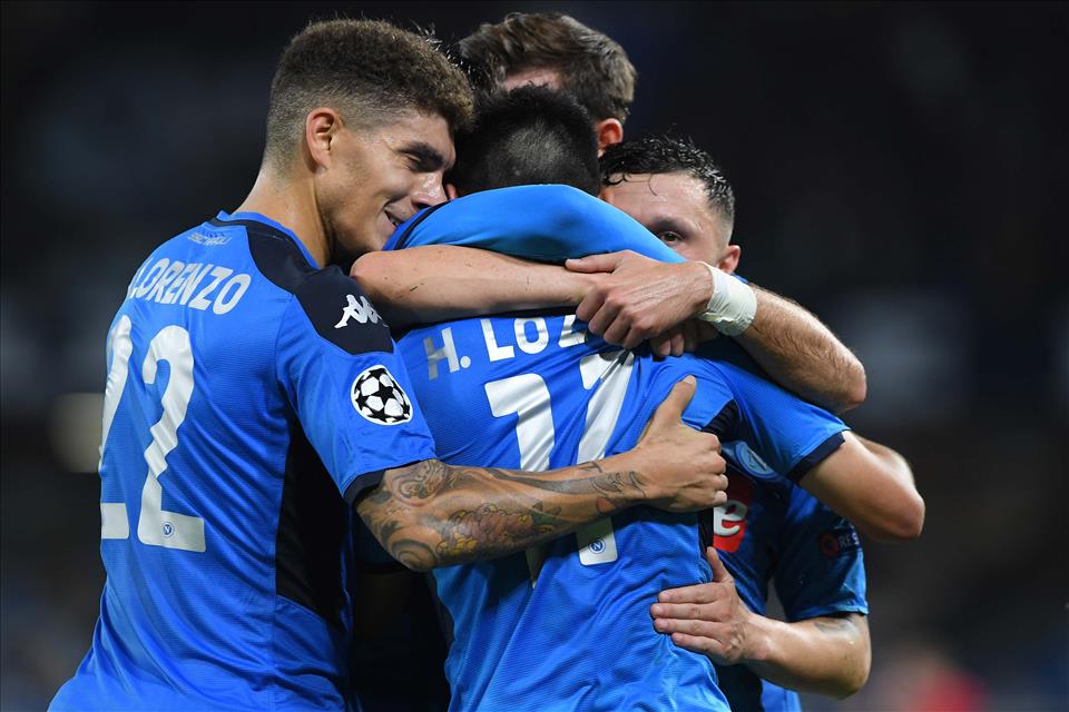 Sky: Ammutinamento, I Giocatori Del Napoli Tornano A Casa. Solo ...