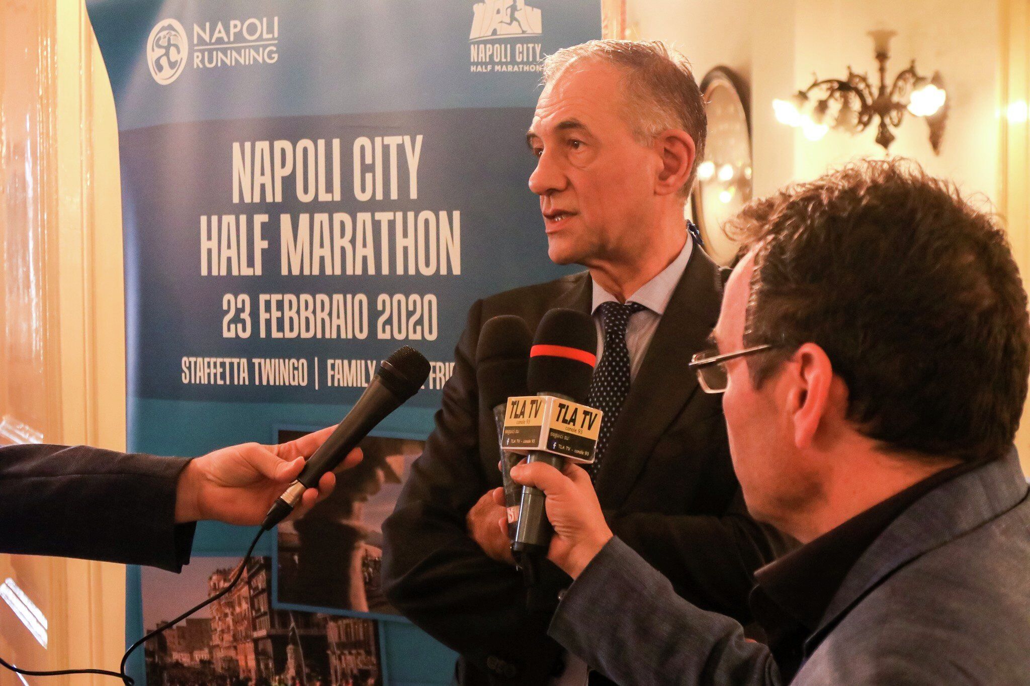 La mezza maratona di Napoli diventa solidale: i runner correranno per le onlus