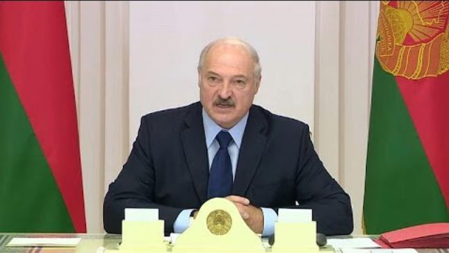 In Bielorussia gli ultras chiedono di fermare il campionato, ma Lukashenko li ignora