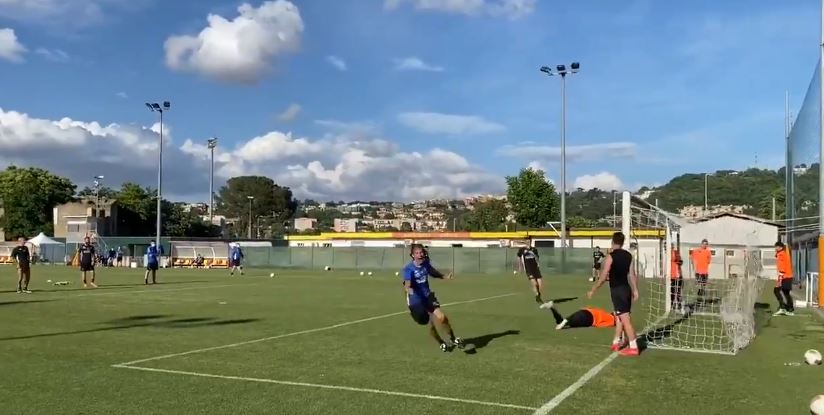 Pippo Inzaghi segna in allenamento ed esulta come un bambino (VIDEO)