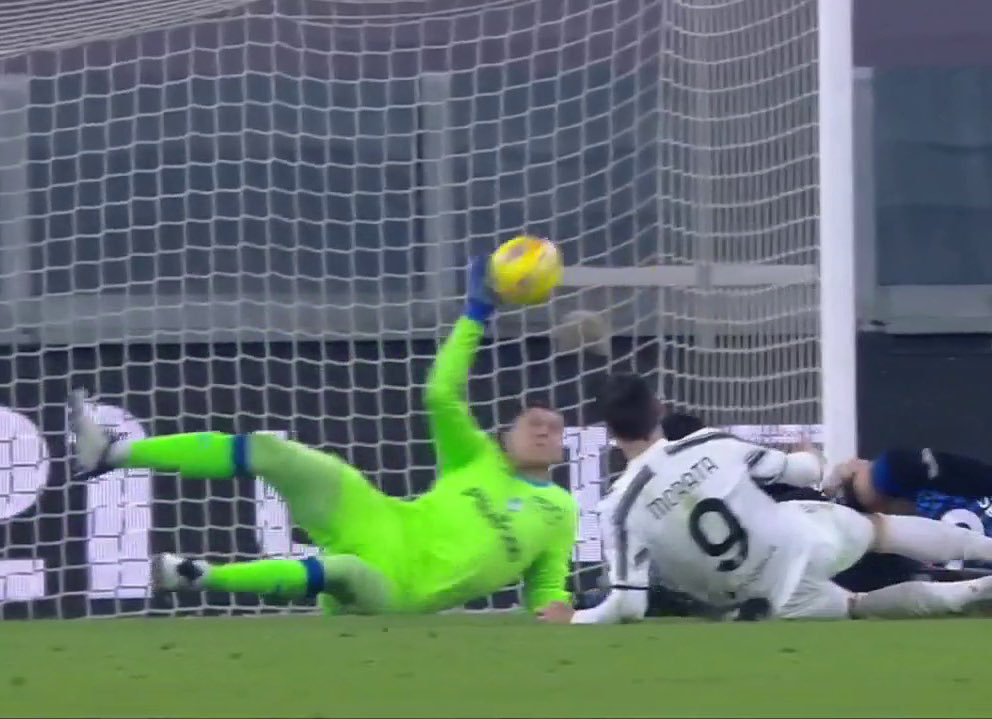 Juve-Atalanta 1-1. La decidono Gollini e Szczesny