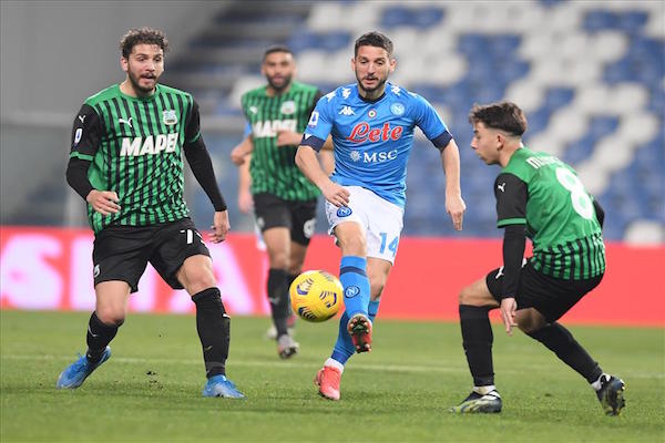 Corbo: Solo 4 o 5 hanno giocato contro il Sassuolo. Mertens assenteista