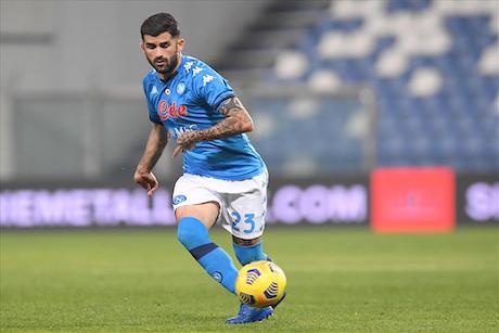 Il Napoli va in giro nei campi di Serie A vestita da provinciale