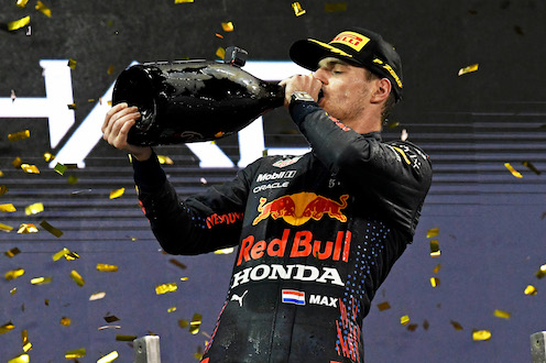 Verstappen è campione del mondo per la quarta volta consecutiva. A Las Vegas la Ferrari accorcia sulla McLaren