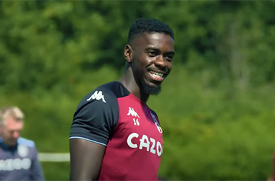 De Laurentiis annuncia Tuanzebe al Napoli: «Benvenuto Axel»