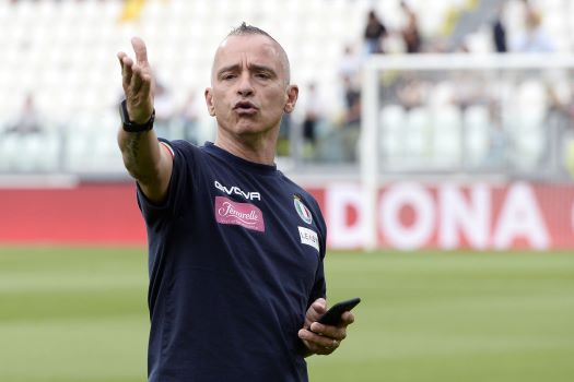 Eros Ramazzotti: «Mi piace moltissimo il Napoli. Tifo per loro anche se odiano gli juventini»