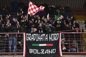 Gli Ultras Juventus come quelli del Napoli: contro il divieto di bandiere e  tamburi - ilNapolista