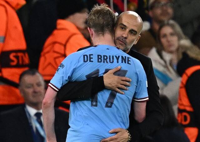 De Bruyne, Guardiola conferma l’infortunio: «È grave, starà fuori per qualche mese»