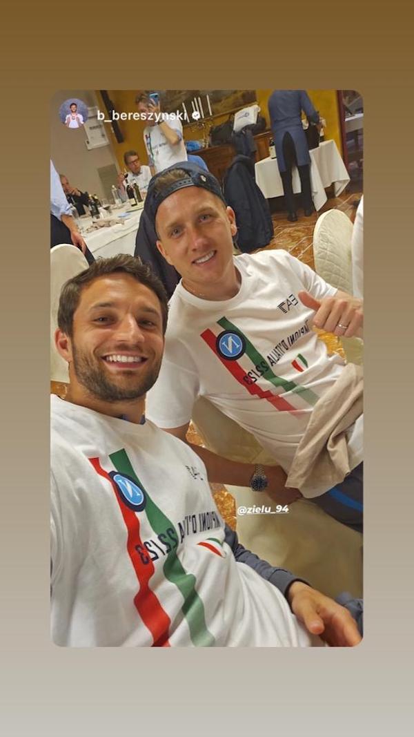 Zielinski guida la festa del Napoli a cena VIDEO