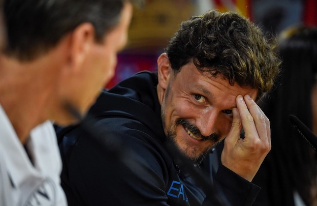 Mario Rui si rivolge al sindacato e chiede il reintegro in rosa (guadagna più di 2 milioni) – Corrmezz