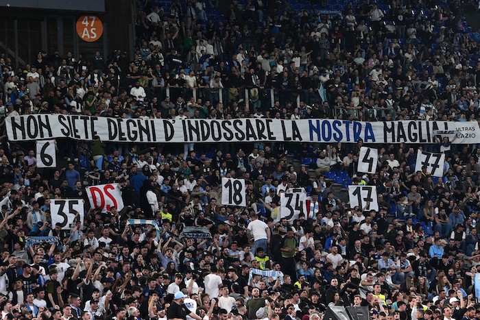 I tifosi non hanno idea di come funzioni il calcio, sono devoti all’ignoranza (El Paìs)