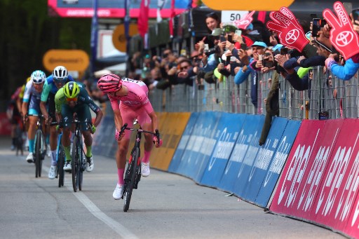 Pogacar sta bullizzando il Giro d’Italia. Ma è il Giro che se l’è cercata (Faz)