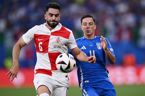 L’Italia è passata da un’idea guardiolesca di calcio alla palude tattica di Conte (Gazzetta)