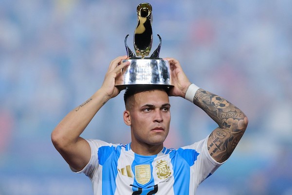 Lautaro fuori dai “best 11” Fifa. Marotta e la Gazzetta picciano: “Serve rispetto, c’è persino Messi”