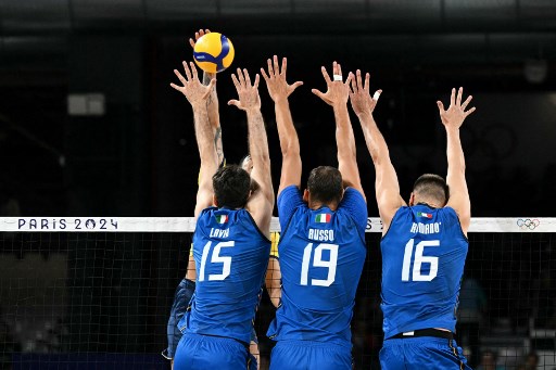 Pallavolo, Italia più forte della maledizione delle Olimpiadi: annulla quattro match-point e batte il Giappone