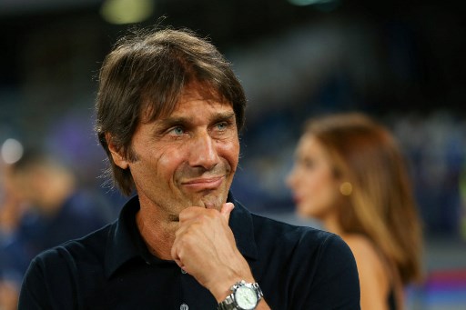 L’ex vice di Conte: «Non credo Antonio passerà alla difesa a 4, sta pensando più al 3-5-2»