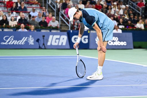 L’inferno degli Us Open: 35 gradi e più del 70% di umidità, c’è chi vomita in campo (L’Equipe)