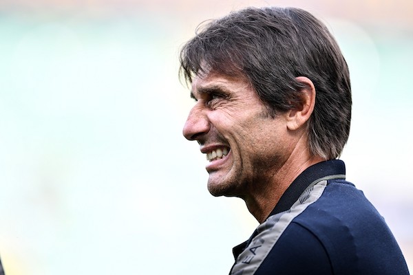 Conte a centrocampo ora ha l’imbarazzo della scelta: in cinque per due posti (Sky)