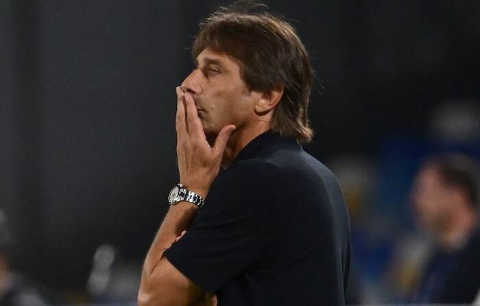 Conte: «Non sopporto i calciatori egoisti. In campo non conta un solo aspetto, ma la collettività»