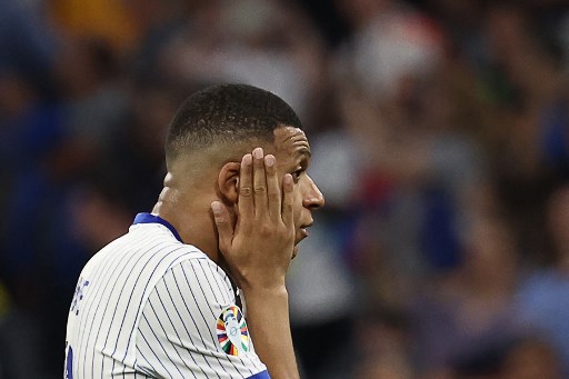 Mbappé, l’entourage è certo che è stato denunciato per stupro e che ora inizierà un lungo processo (Rmc)