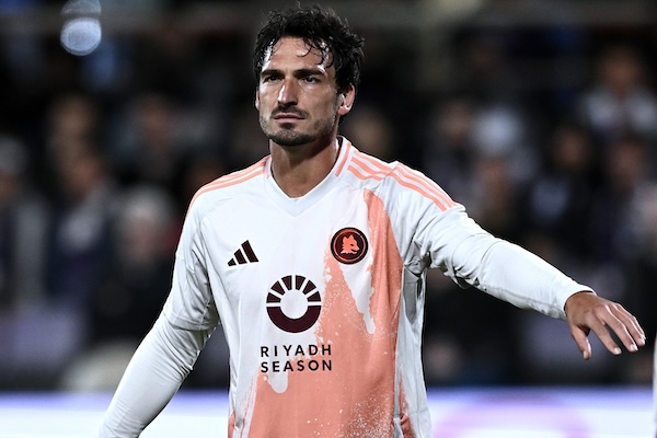 Hummels attacca Il Real Madrid per la decisione di disertare il Pallone d’Oro: «Un atteggiamento dal sapore ‘trumpiano’»