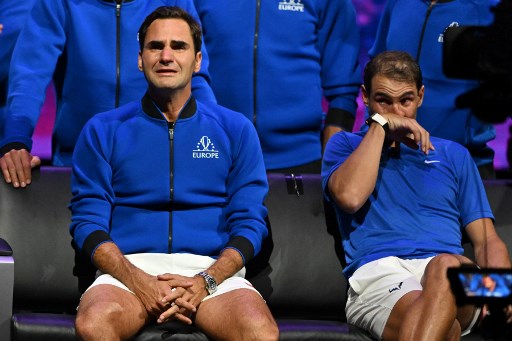 La lettera d’amore di Federer a Nadal: «Mi mancheranno i tuoi bicipiti, mi piacevano anche i tuoi tic»