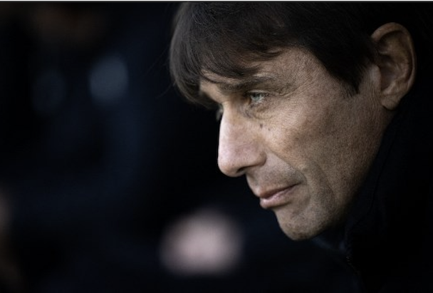 Antonio Conte: basta la parola per incutere timore al calcio italiano