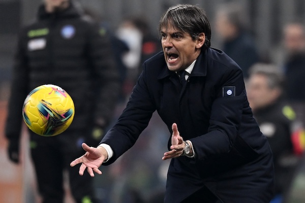 Inter, il recupero col Bologna non porta bene. Inzaghi fa i cambi che avrebbero fatto i tifosi del Napoli