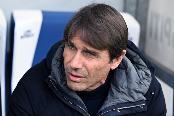 Conte ha costruito un Napoli efficiente, ma il suo calcio può risultare obsoleto (So Foot)