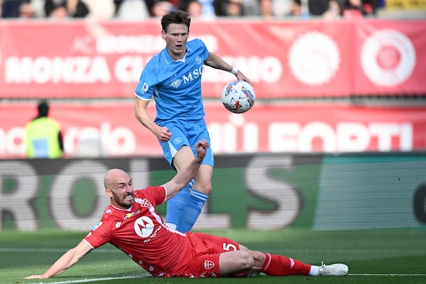 McTominay eguaglia Hamsik alla sua prima stagione a Napoli con 9 gol